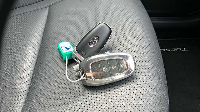 Hyundai TUCSON 1.6 TGDi Hybrid 230 Ultimate 5dr 2WD Auto Hybrid Estate White