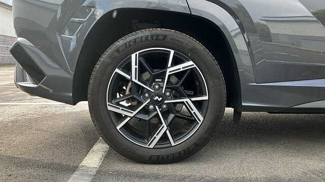 Hyundai TUCSON 1.6T Hybrid N Line S 5dr Auto Hybrid Estate Grey