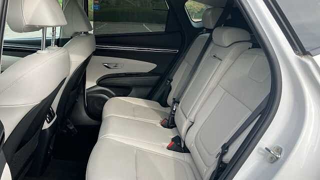 Hyundai TUCSON 1.6 TGDi Ultimate 5dr 2WD Petrol Estate White