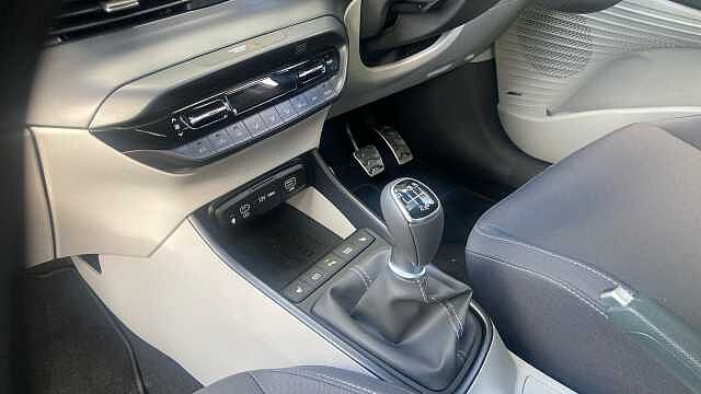 Hyundai BAYON 1.0 TGDi Ultimate 5dr Petrol Hatchback White