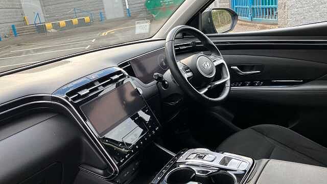 Hyundai TUCSON 1.6 TGDi Hybrid 230 Premium 5dr 2WD Auto Hybrid Estate Black