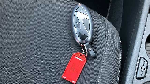 Hyundai KONA 1.6T 138 Advance 5dr DCT Petrol Hatchback Metallic - Amazon Grey