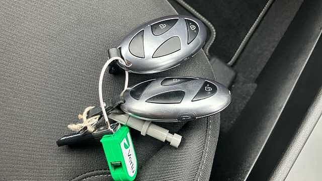 Hyundai TUCSON 1.6T Advance 5dr Petrol Estate Red