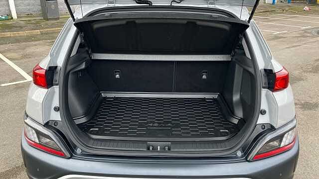 Hyundai KONA 1.6 GDi Hybrid Ultimate 5dr DCT Hybrid Hatchback Grey