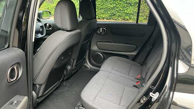 Hyundai INSTER 85kW 02 49kWh 5dr Auto Electric Hatchback