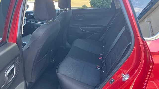 Hyundai BAYON 1.0 TGDi 48V MHEV Premium 5dr DCT Petrol Hatchback Red