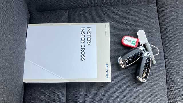 Hyundai INSTER 85kW 02 49kWh 5dr Auto Electric Hatchback