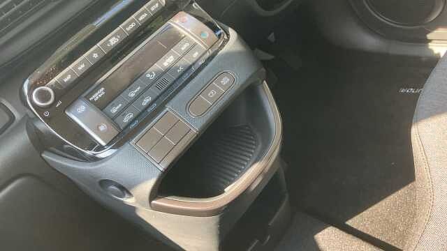 Hyundai INSTER 85kW 01 49kWh 5dr Auto Electric Hatchback