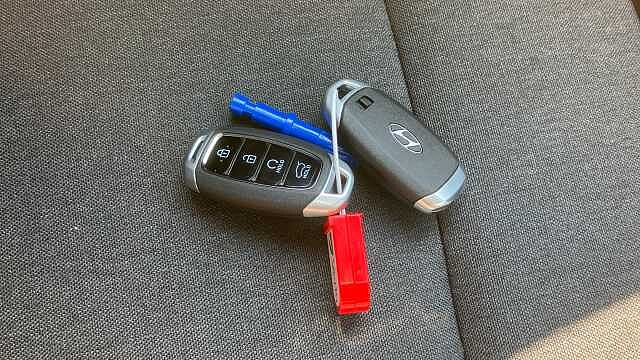 Hyundai INSTER 85kW 01 49kWh 5dr Auto Electric Hatchback