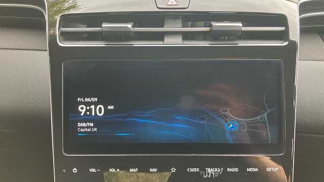 Hyundai TUCSON 1.6 TGDi Hybrid 230 SE Connect 5dr 2WD Auto Hybrid Estate Red