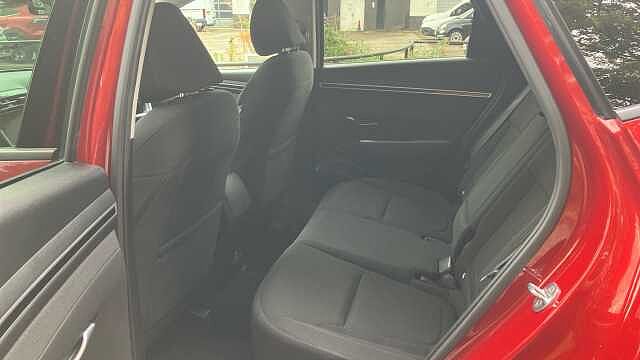 Hyundai TUCSON 1.6 TGDi Hybrid 230 SE Connect 5dr 2WD Auto Hybrid Estate Red