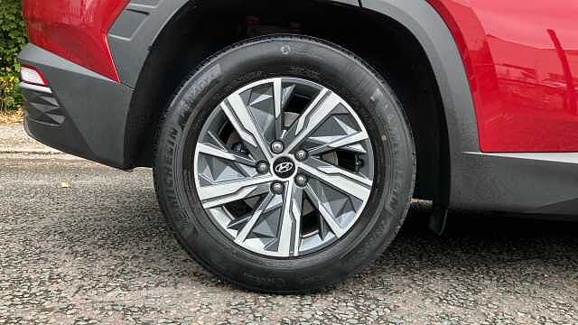 Hyundai TUCSON 1.6 TGDi Hybrid 230 SE Connect 5dr 2WD Auto Hybrid Estate Red