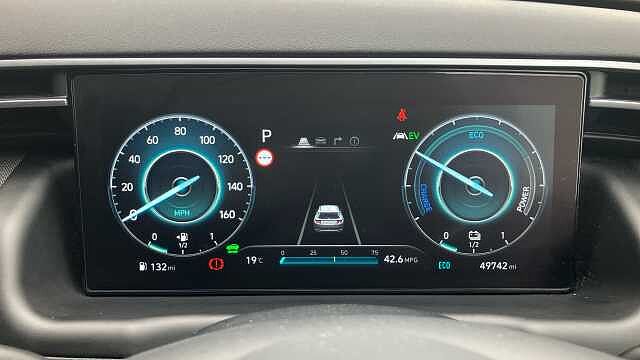 Hyundai TUCSON 1.6 TGDi Hybrid 230 Ultimate 5dr 2WD Auto Hybrid Estate White
