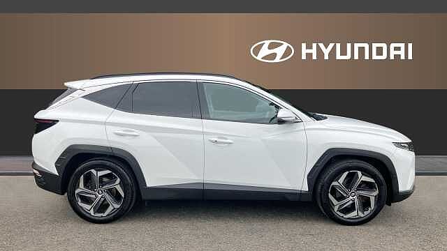 Hyundai TUCSON 1.6 TGDi Hybrid 230 Ultimate 5dr 2WD Auto Hybrid Estate White