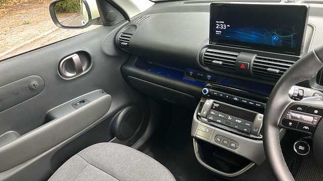 Hyundai INSTER 85kW 02 49kWh 5dr Auto Electric Hatchback