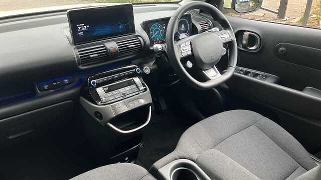 Hyundai INSTER 85kW 02 49kWh 5dr Auto Electric Hatchback