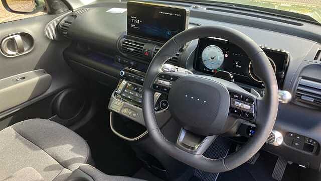 Hyundai INSTER 85kW 02 49kWh 5dr Auto Electric Hatchback Green