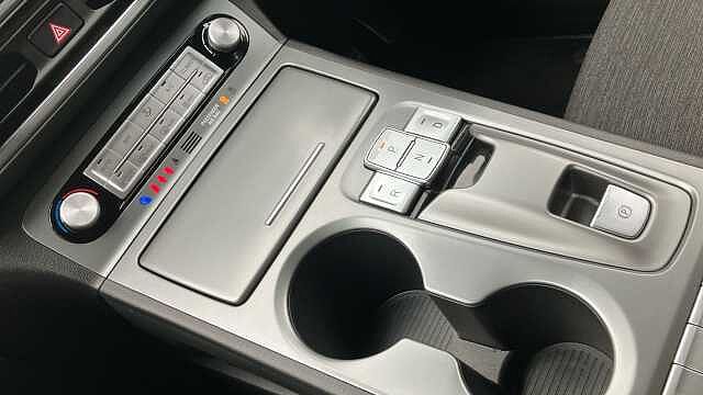 Hyundai KONA 100kW Premium 39kWh 5dr Auto Electric Hatchback