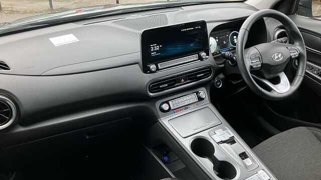 Hyundai KONA 100kW Premium 39kWh 5dr Auto Electric Hatchback