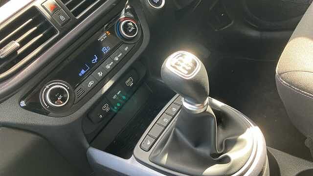 Hyundai i10 1.2 MPi Premium 5dr Petrol Hatchback