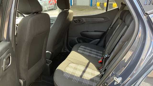 Hyundai i10 1.2 MPi Premium 5dr Petrol Hatchback