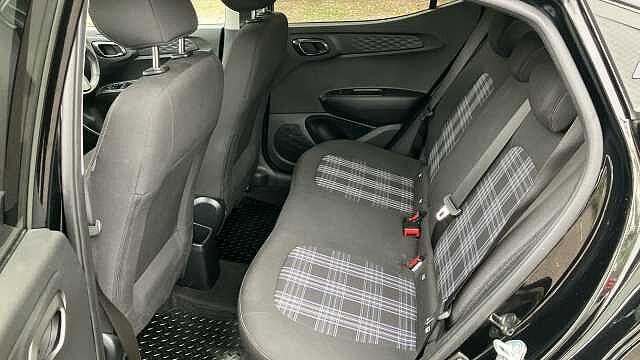 Hyundai i10 1.2 MPi Premium 5dr Auto Petrol Hatchback