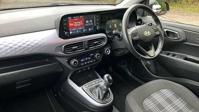 Hyundai i10 1.2 MPi Premium 5dr Auto Petrol Hatchback