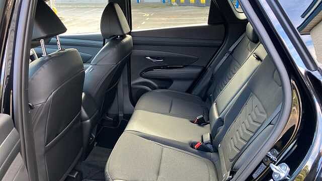 Hyundai TUCSON 1.6T 239 Hybrid Black Line 5dr Auto Hybrid Estate